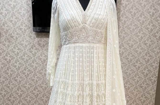 Women’s Lucknow Chikan Wear