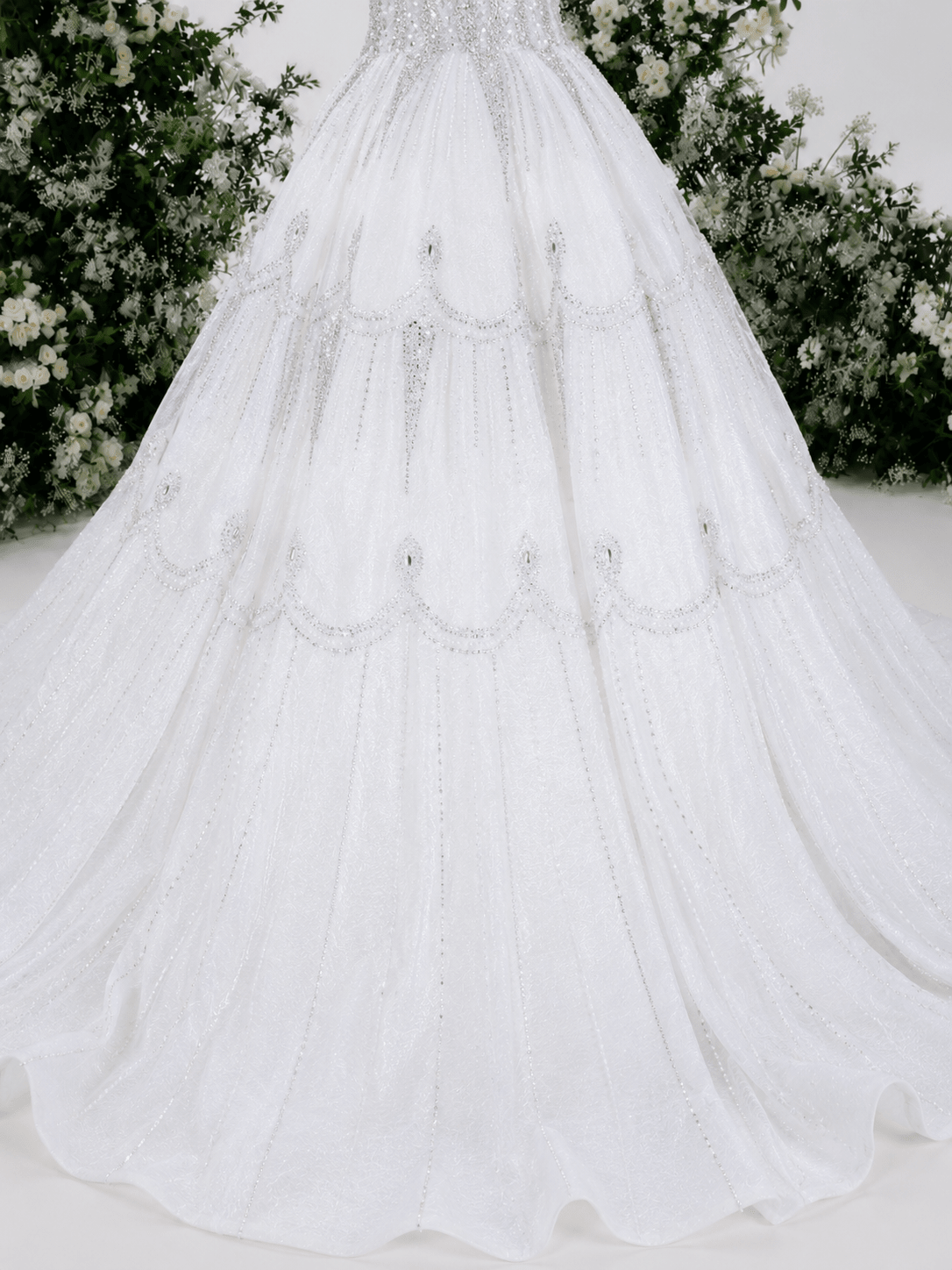 Al-Fairouz – Ivory & Crystal Light