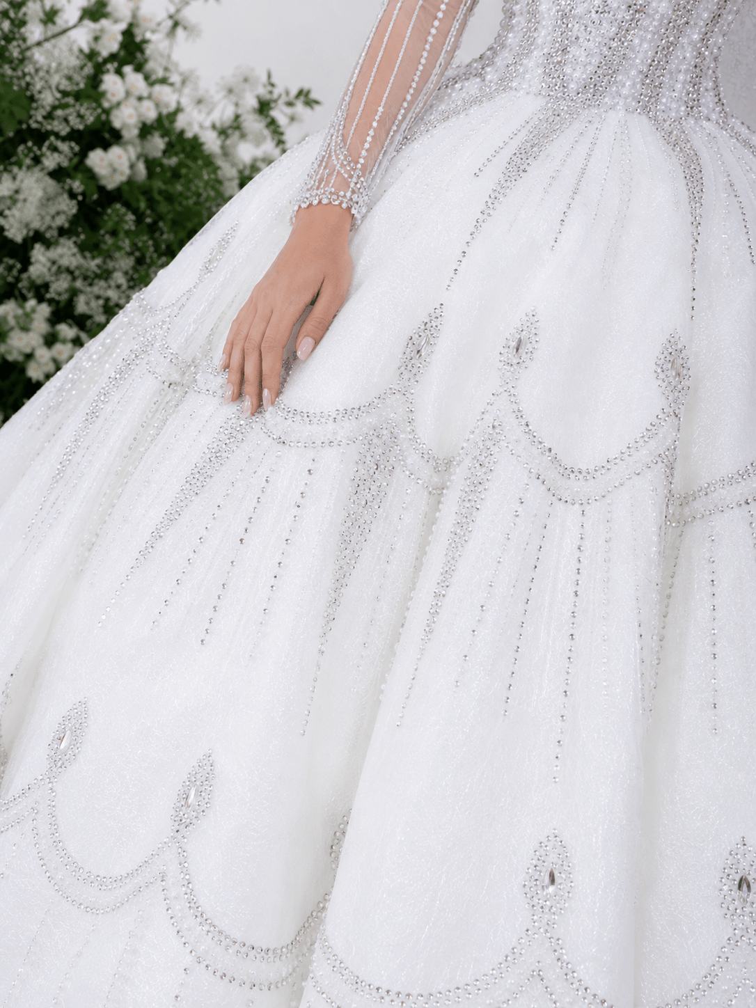 Al-Fairouz – Ivory & Crystal Light