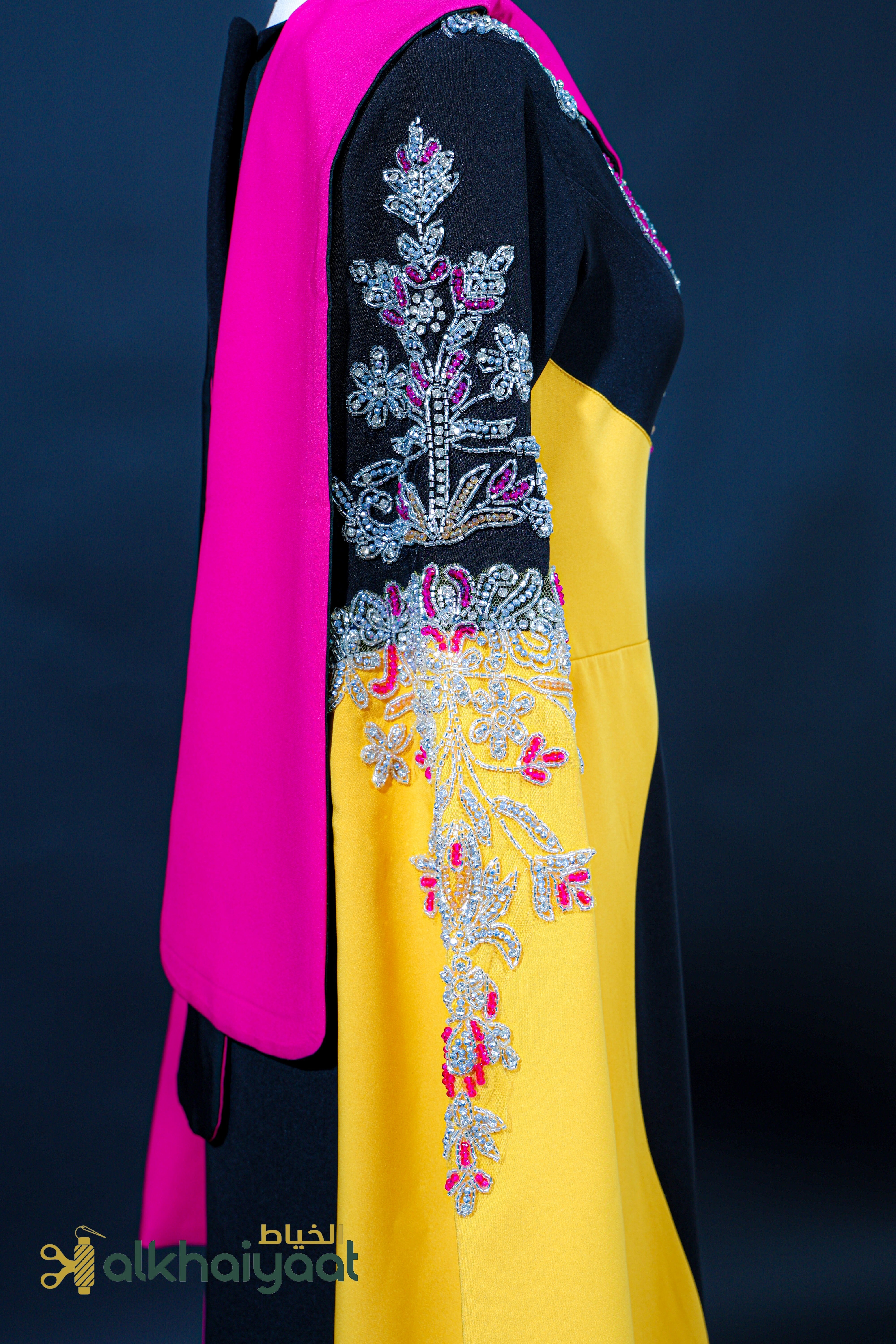 Zahra Al-Nour – Midnight & Saffron