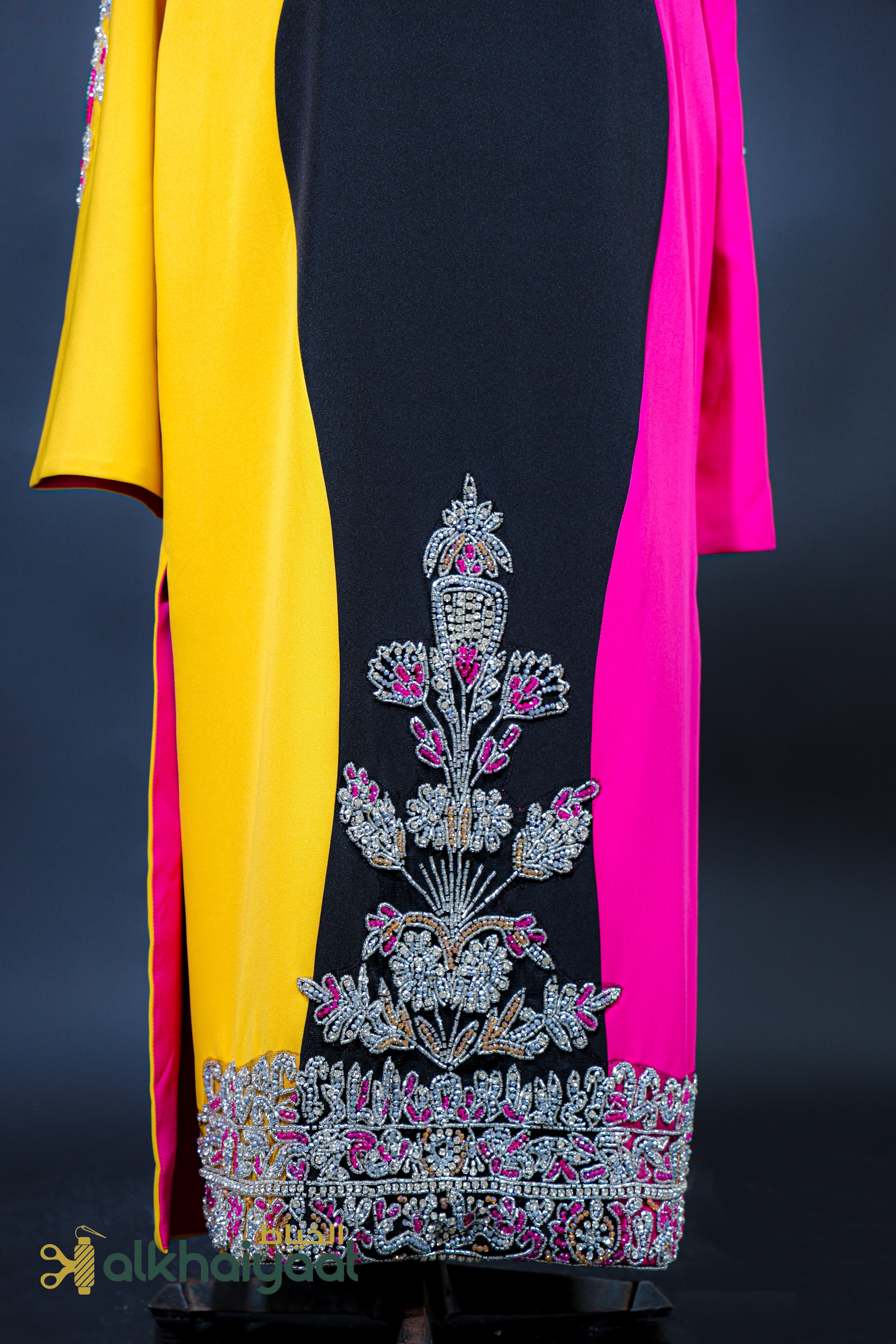 Zahra Al-Nour – Midnight & Saffron